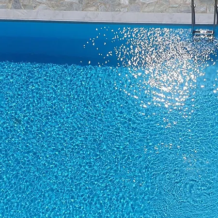Hotell Apollonia 4*
