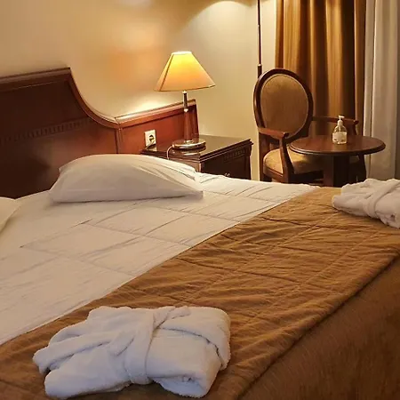 Hotell Apollonia 4*