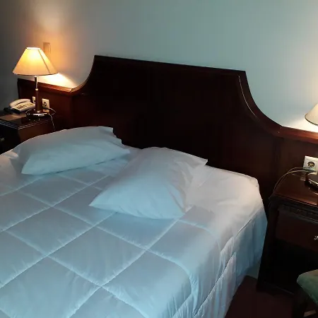 Hotell Apollonia 4*