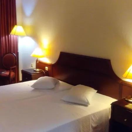Hotell Apollonia 4*