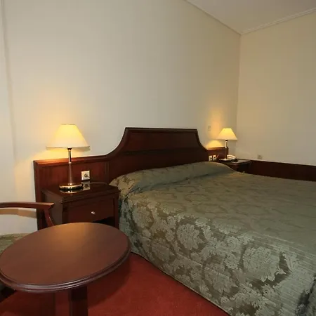 Apollonia Hotell 4*